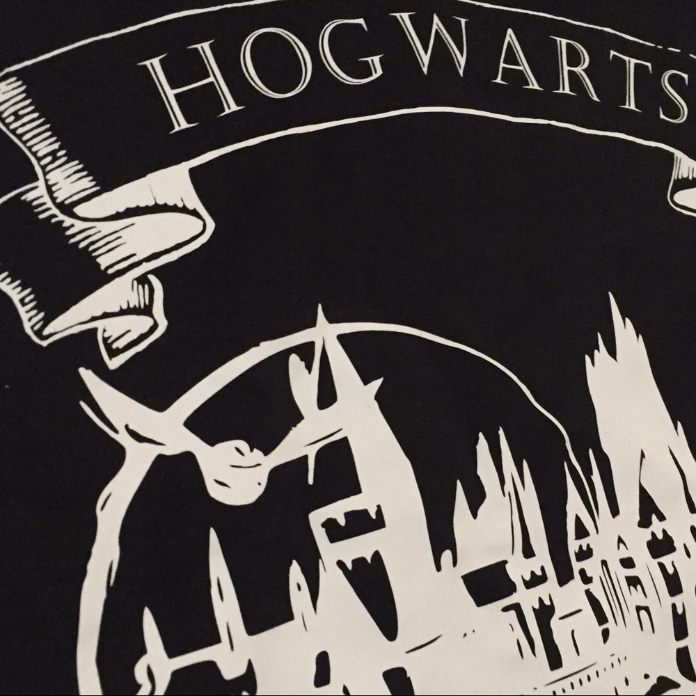 Last one! Harry Potter Graphic Hogwarts School Graphic Sweater Movie Always - Picture 8 of 8